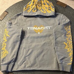 Tenaciti Dynamic Gray and Yellow Jacket with Bold Accents